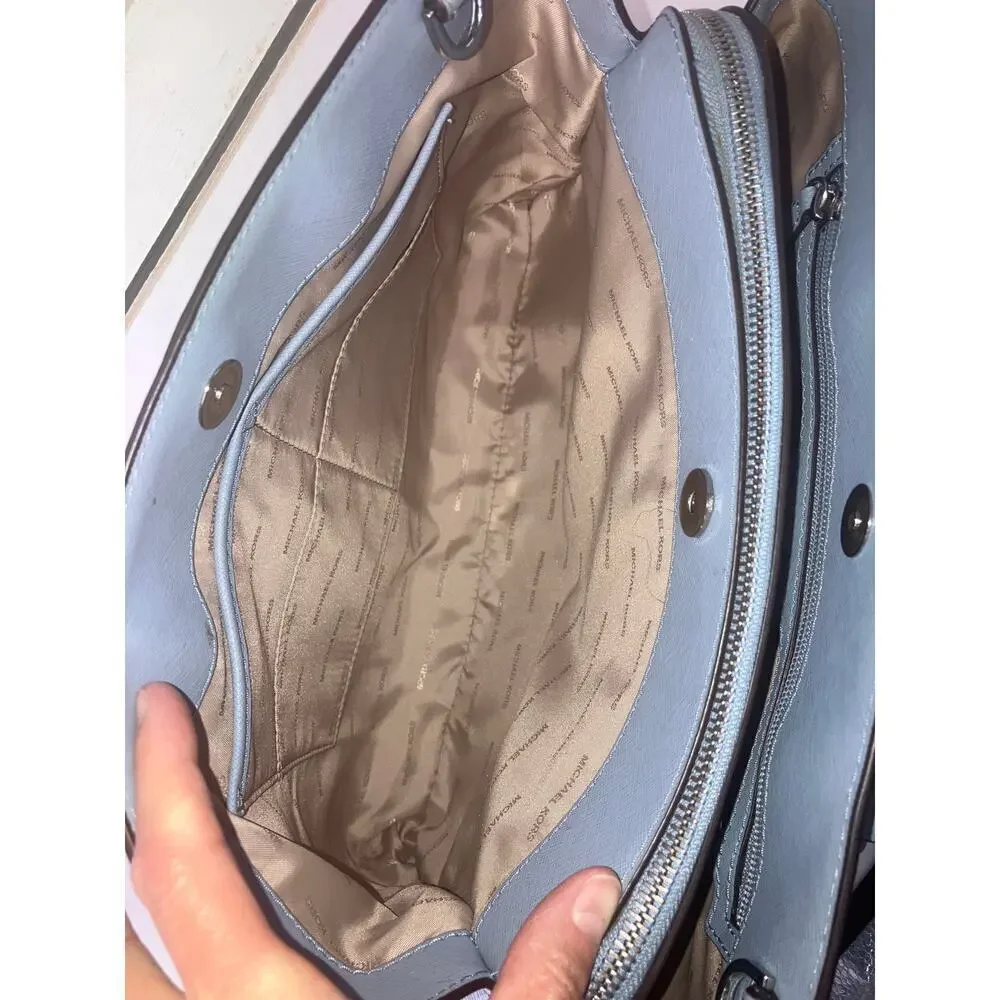 MICHAEL KORS, LARGE TRIPLE COMPARTMENT LIGHT BLUE HANDBAG